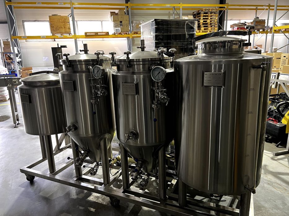 Na sprzedaż oferuję mobilny minibrowar 120l,