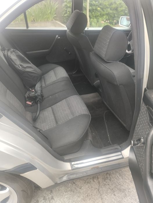 Vendo Mercedes c200d