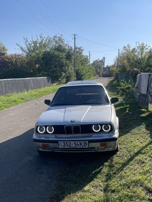 Продам BMW E30 324d