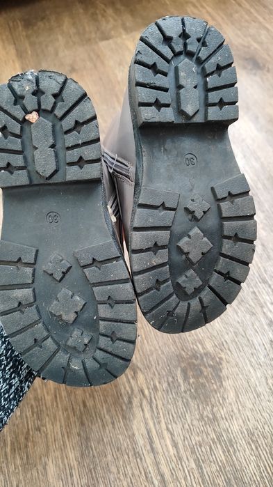 Взуття для дівчинки