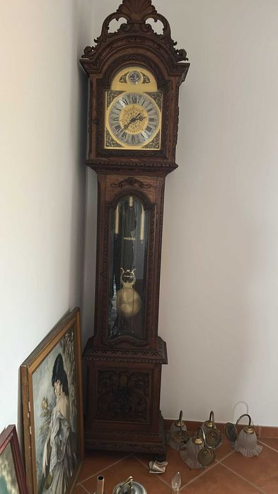 relógio de chão antigo