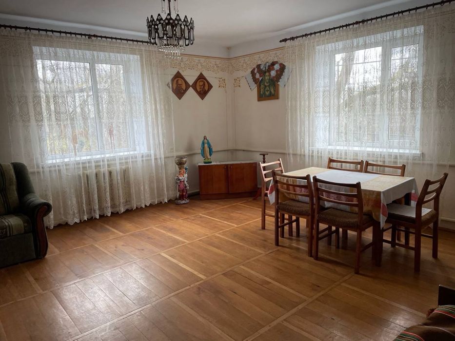 Продається будинок в с. Розношинці (біля м. Збараж) продаж земельна