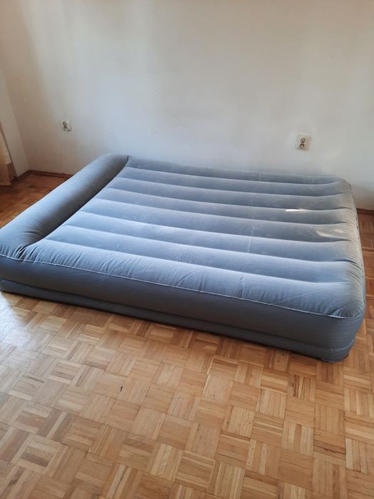 Materac dmuchany Jysk Flendalen 152x203x30
