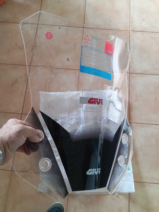 vendo briseira givi para vstrom 650