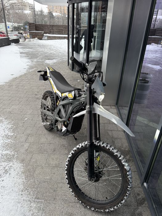 Surron Ultra Bee электромотоцикл