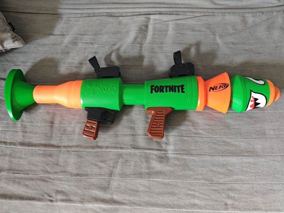 NERF fortnite flipfury firestrike lawbringer
