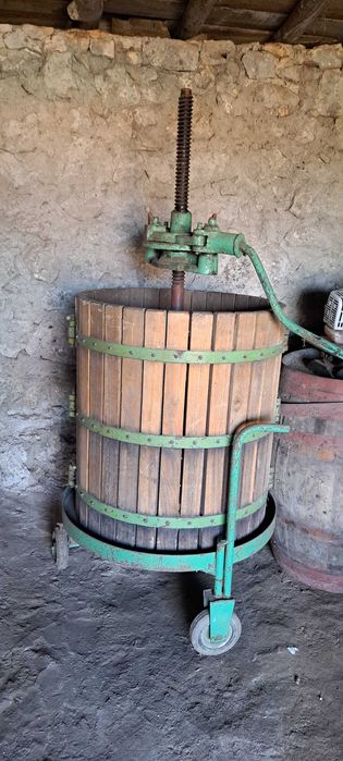 Prensa para espremer uvas.