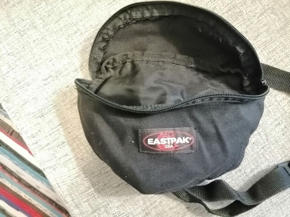 Vendo bolsa de cintura Eastpak