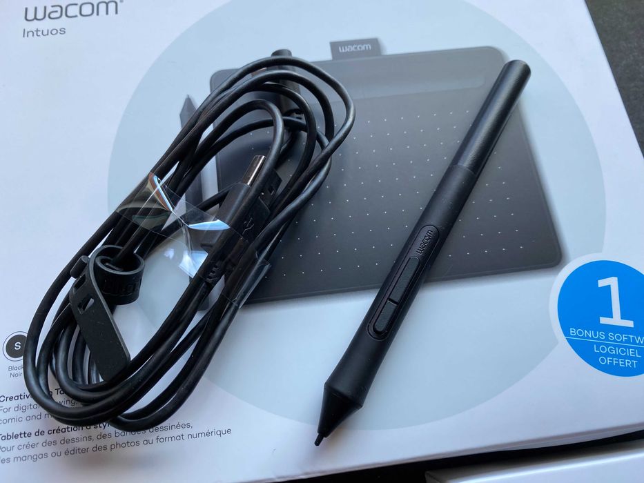 Wacom Intuos Pen Tablet