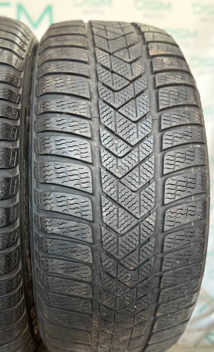 Скад шин б/в. 245/45 R18 Pirelli Winter Sottozero 3