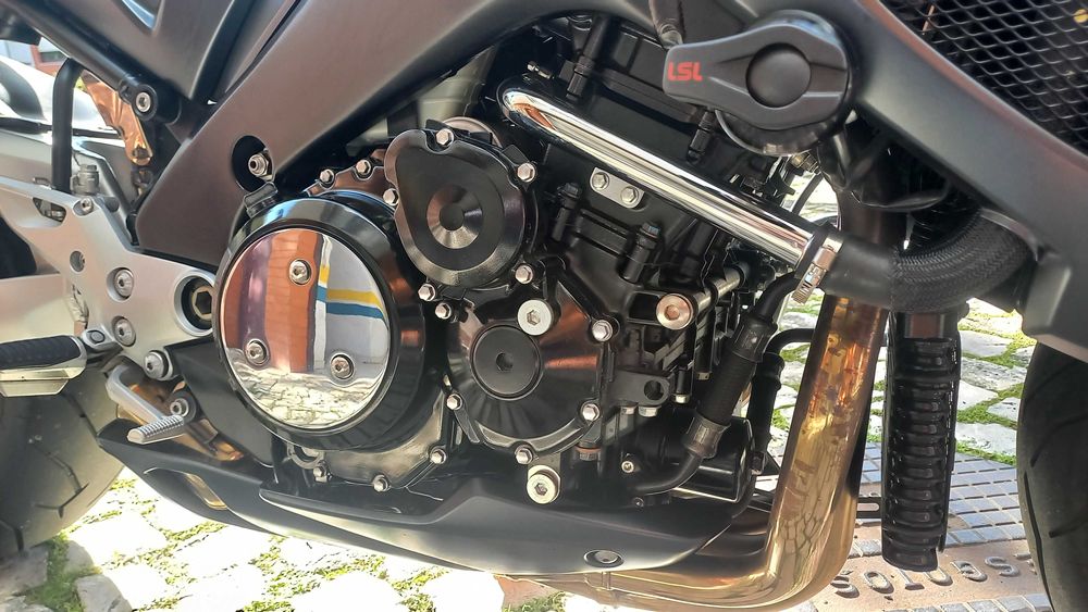 Suzuki 1300 B-King 185cv - Nacional