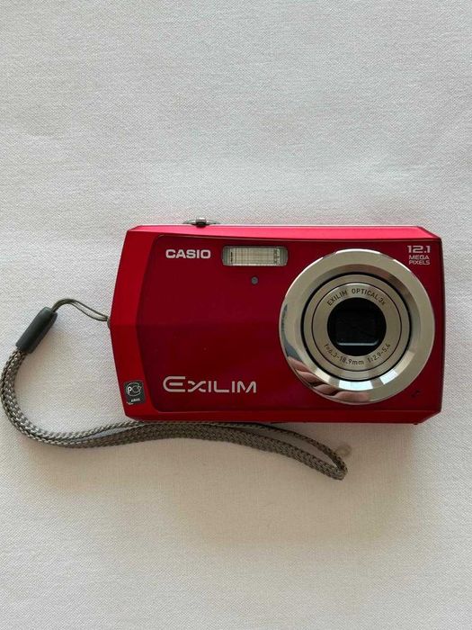 Камера Casio Exilim EX-Z16 12.1MP