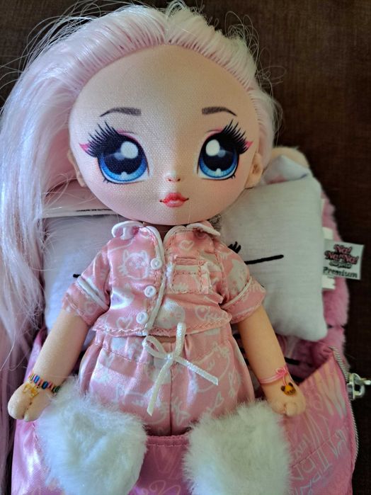 Boneca NaNaNa Surprise Teens, Mila Rose, festa de pijama