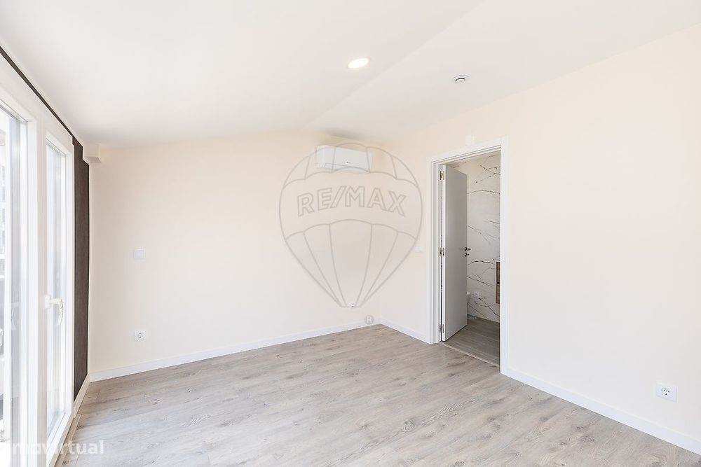 Apartamento T4 para venda