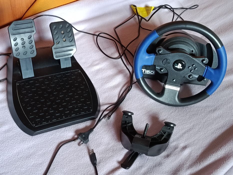 Ігровий руль Thrustmaster t150