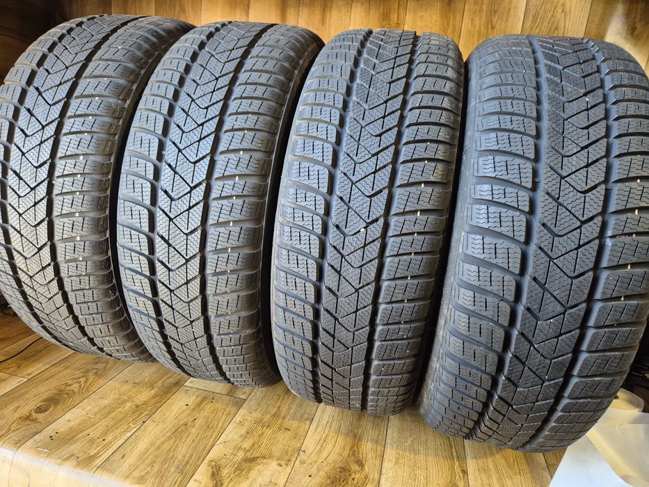 245/50/19 Pirelli komplet zima Demo 8mm 2023r RunFlat SSR RSC