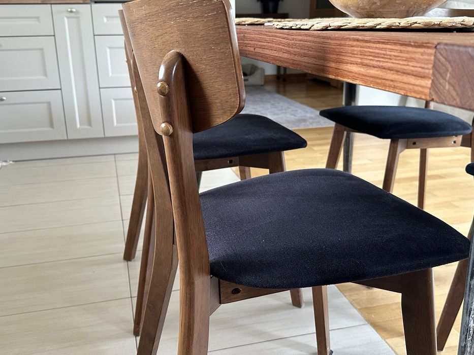 Krzesła z drewna orzechowego tapicerowane jak ikeà zàra home
