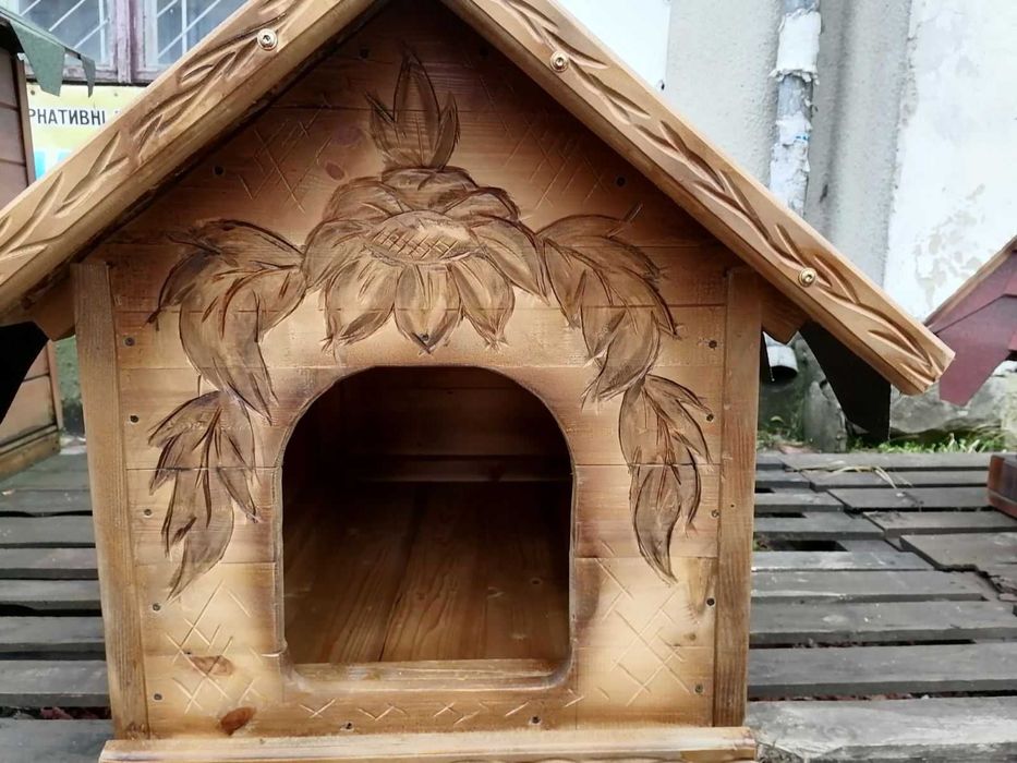 Собача будка  дерев'яна