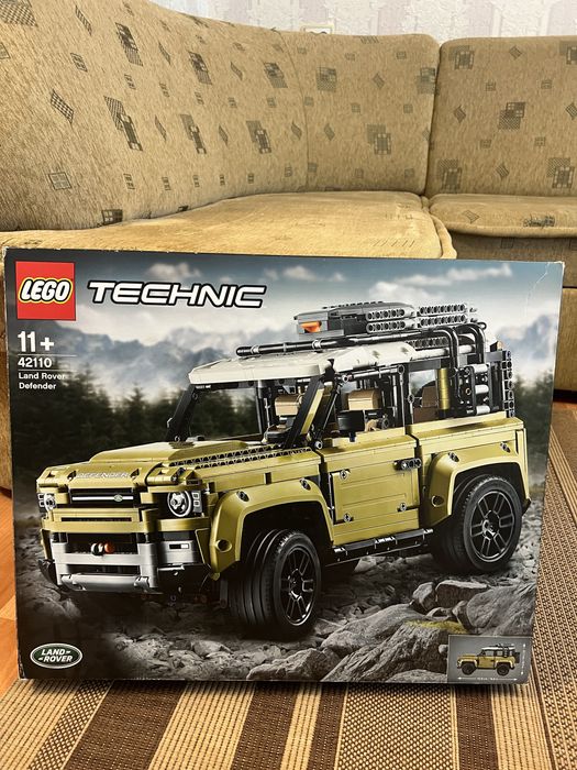 Lego Technic Land Rover Defender 42110
