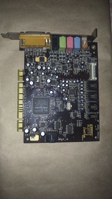 Sound blaster live 5.1 możliwa zamiana na karte graficzną.