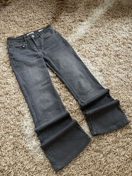 Джинсы Bootcut