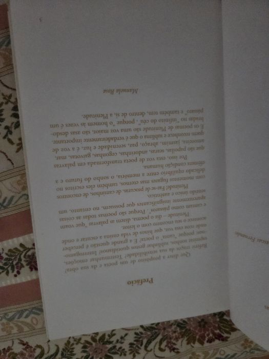 Plenitude, livro de poesia