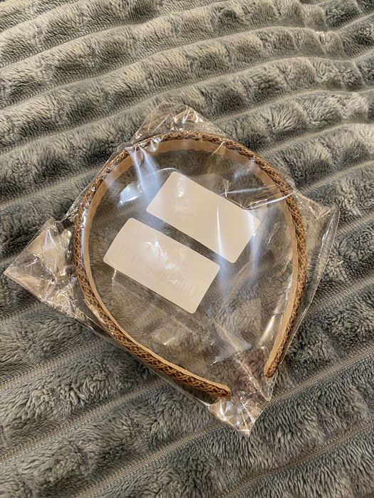 Стильний коричневий