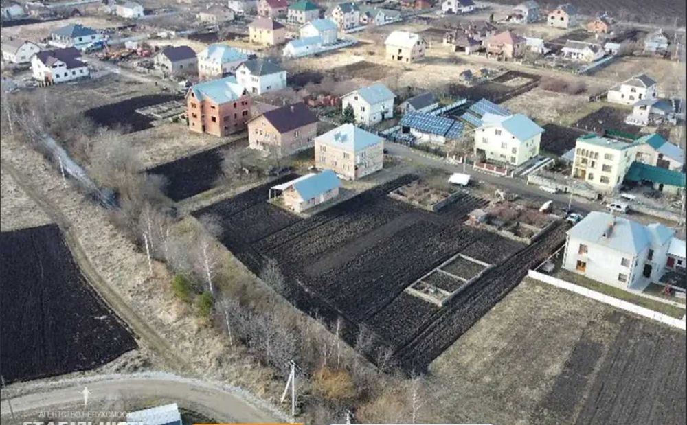 Продаж Ділянка 33с Під забудову. Підпечери. Газ. Вода. Світло. Асфальт