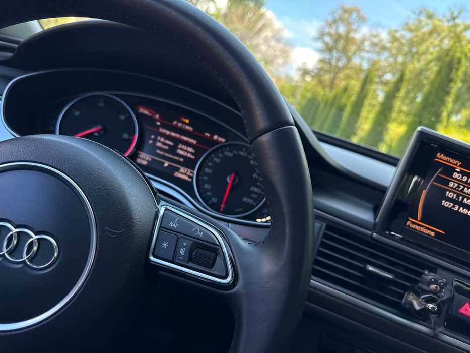 Продам Audi A6/C7 2014 года
