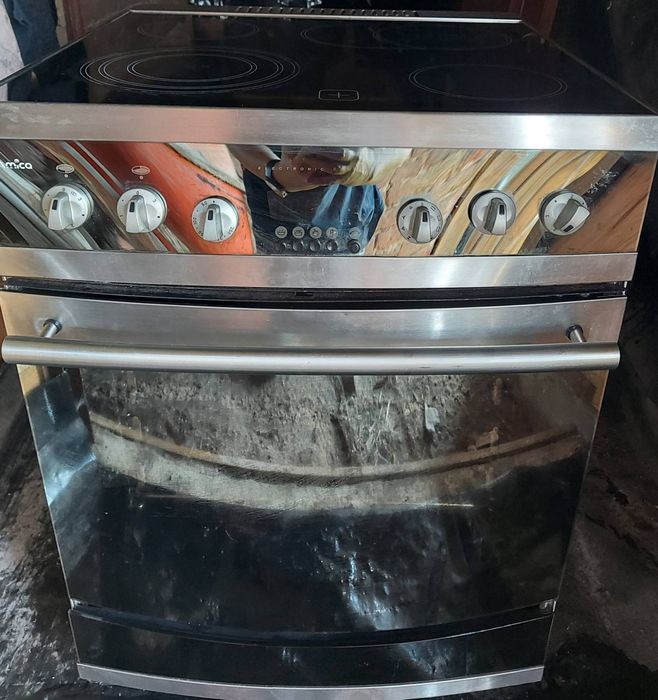 Продам електро плиту