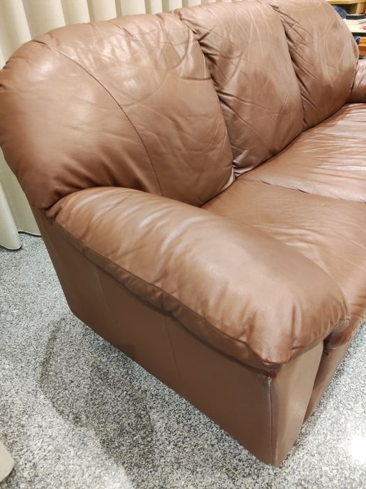 Sofá em pele Divani Divani