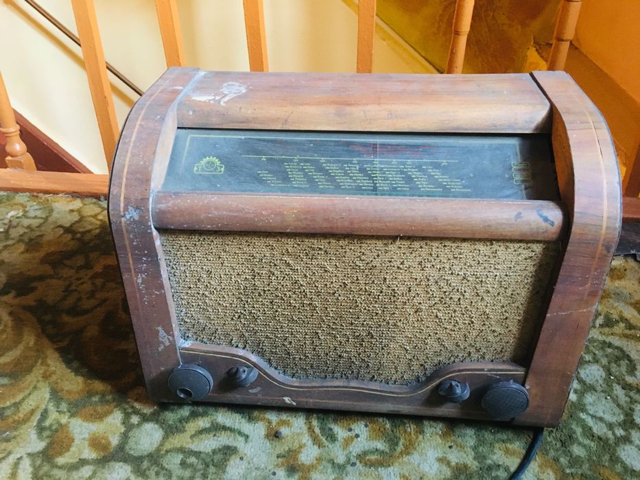 Zabytkowe Stare Radio AGA T3