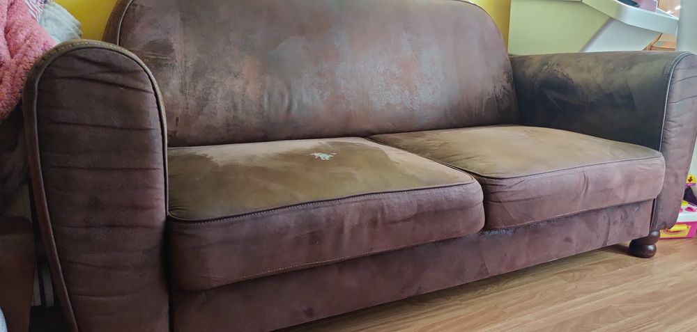 Sofá pele dois lugares