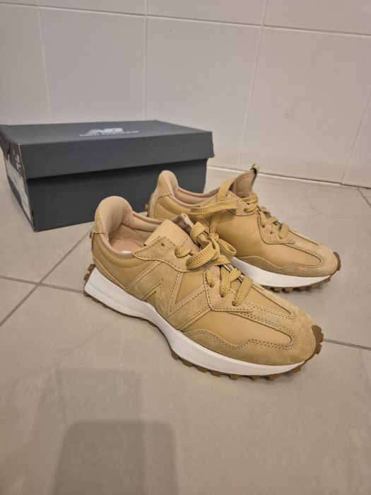 Кросівки new balance 327 на р.39 кемел оригінал нові