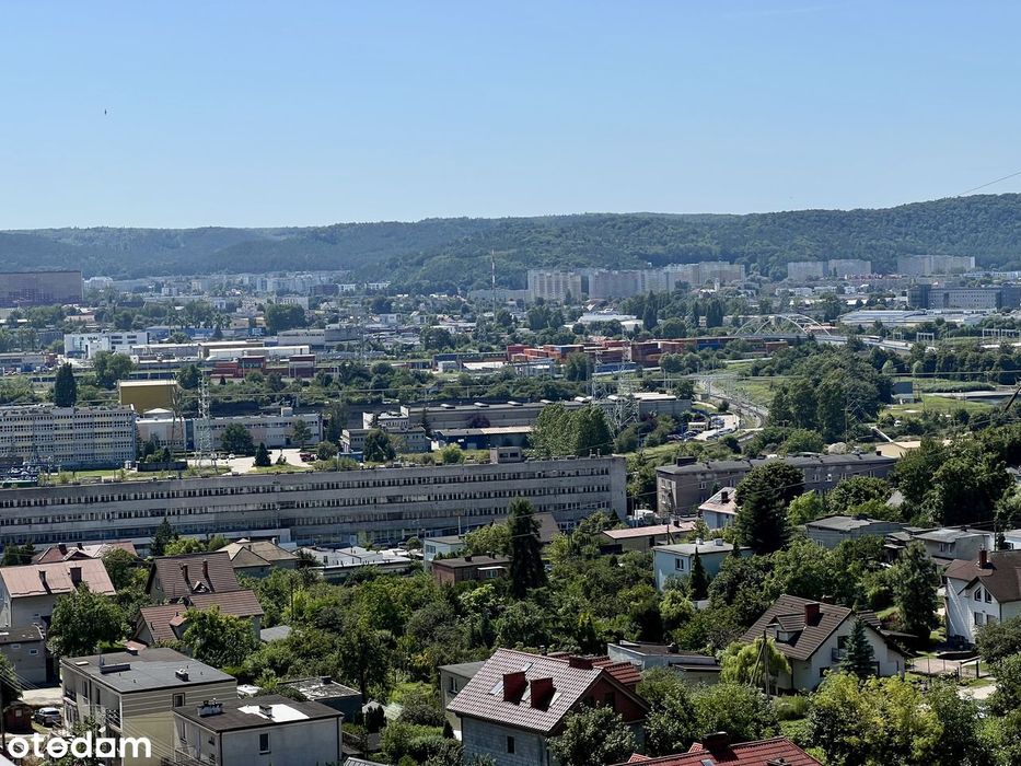 Przestrzeń | widok z okna| oddzielna kuchnia|możliwość 4 pokoi
