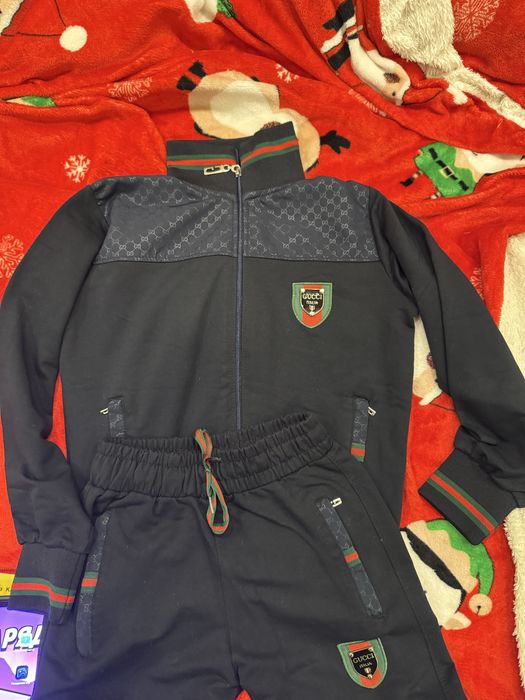 Продам костюм на мальчика Gucci