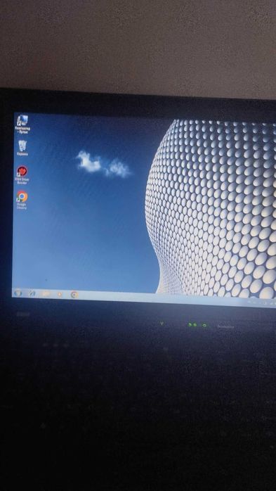 ноутбук Бюджений ноутбук