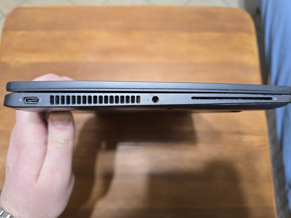 Laptop Dell Latitude 7320