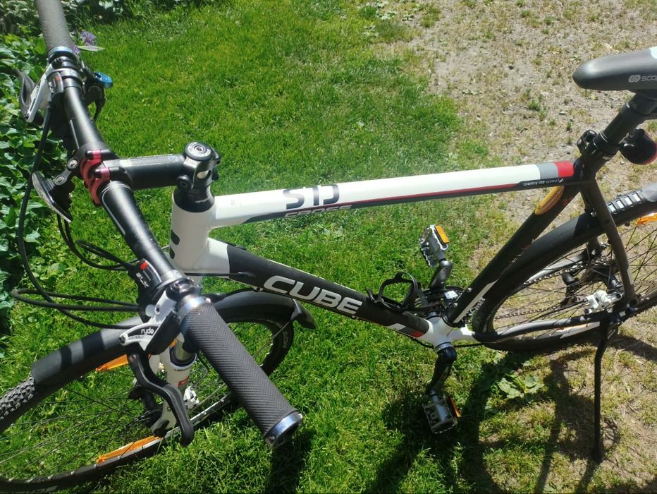 Cube Cross CLS koła 28" Rama Xl