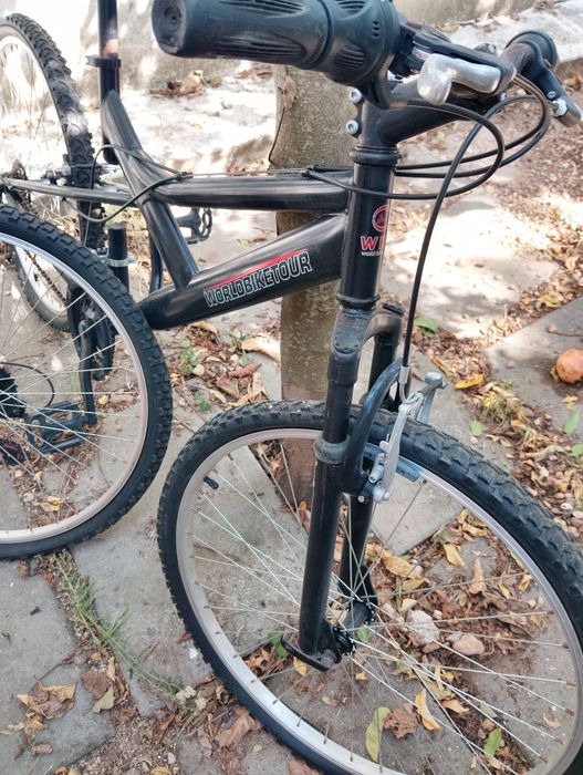 2 Bicicletas WBT World Bike Tour	Adulto - EM muito bom estado.
