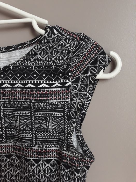 Sukienka mini dopasowana obcisła Reserved rozmiar XS/S azteckie wzory