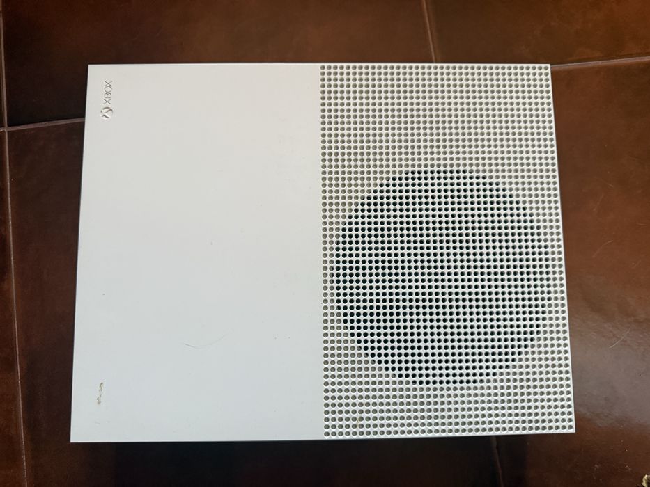 Vendo Xbox one 1tb