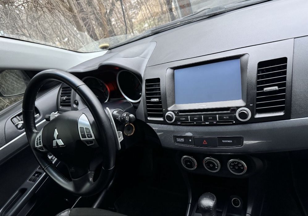 Mitsubishi Lancer 10