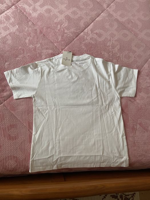T-Shirt Moncler tamanho M
