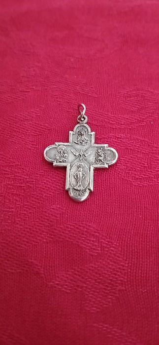 Cruz de todos os Santos, antiga