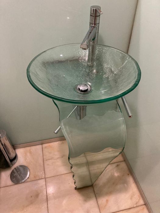 Lavatório  verde de vidro remperada