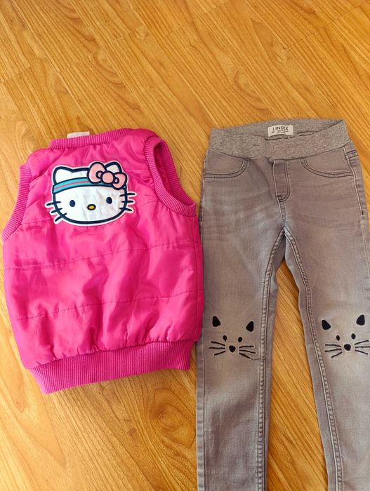 Жилетка, безрукавка Hello Kitty, джинси 104 р