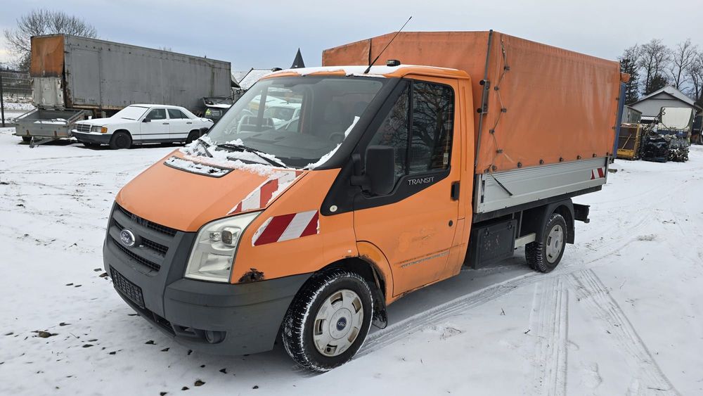 Ford Transit  2,2 TDCI skrzynia, plandeka