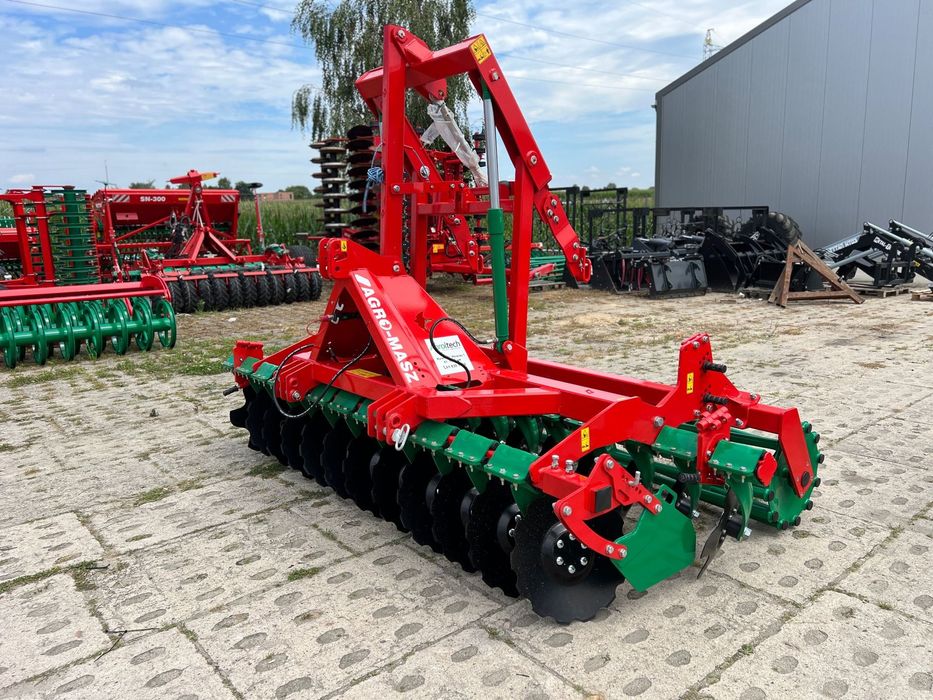 Agro-Masz AT30  Nowy Agregat talerzowy AT30 AgroMasz