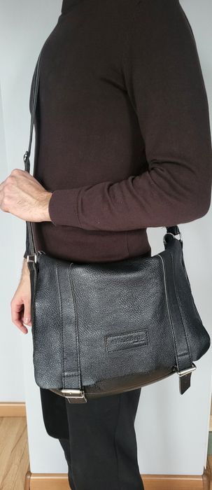 Torba skórzana czarna listonoszka